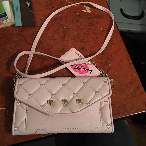 Betsey Johnson wallet BRAND NEW! - Picture 1 of 4