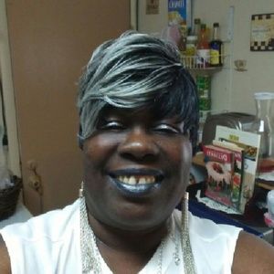 Meet your Posher, Evelyn