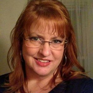 Meet your Posher, Caroline