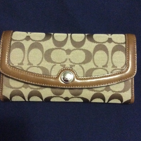 Coach Check book wallet - Picture 2 of 4