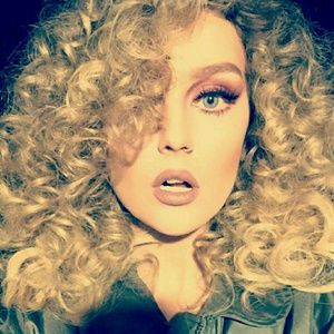 Meet your Posher, Miriam