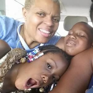 Meet your Posher, Edwina