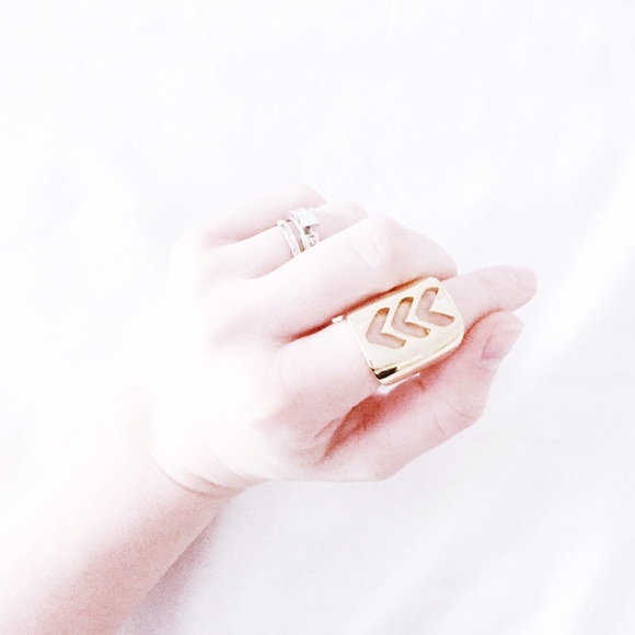 Fun Direction Modcloth Ring - Picture 2 of 4