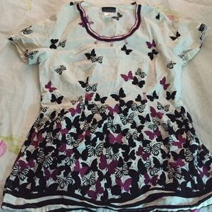 Butterfly scrub top
