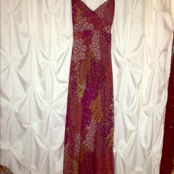 Dresses & Skirts - Beautiful prints maxi dress size medium