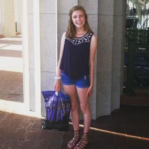 Meet your Posher, Clare