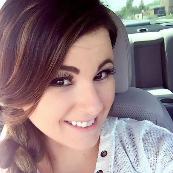 Meet your Posher, Jennifer - Picture 1 of 1