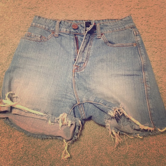 BDG cutoff shorts