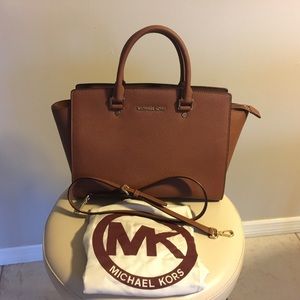 Michael Kors "LARGE SELMA" Zip-Top Satchel