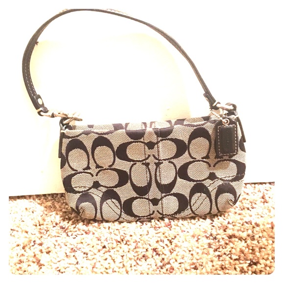 Coach wristlet❤️❤️❤️