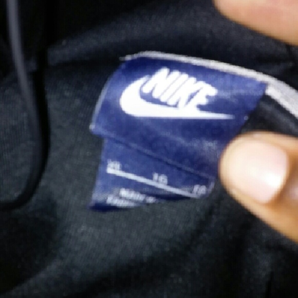 Nike Zip-Up - Picture 2 of 2