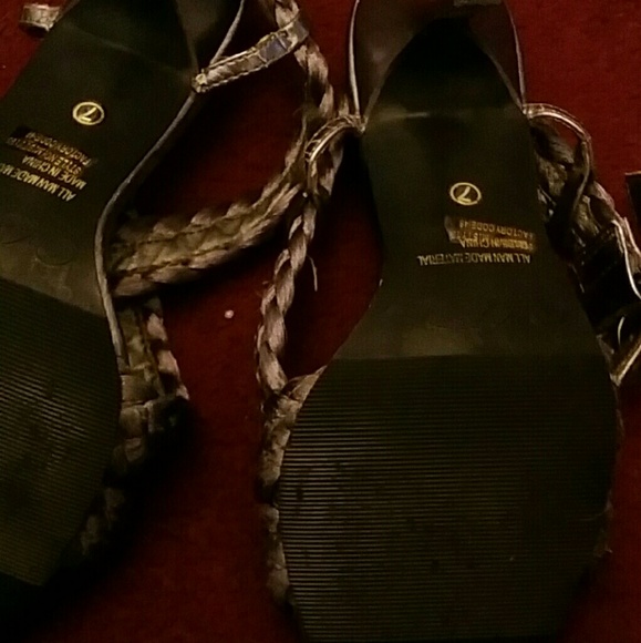 Heels - Picture 2 of 2
