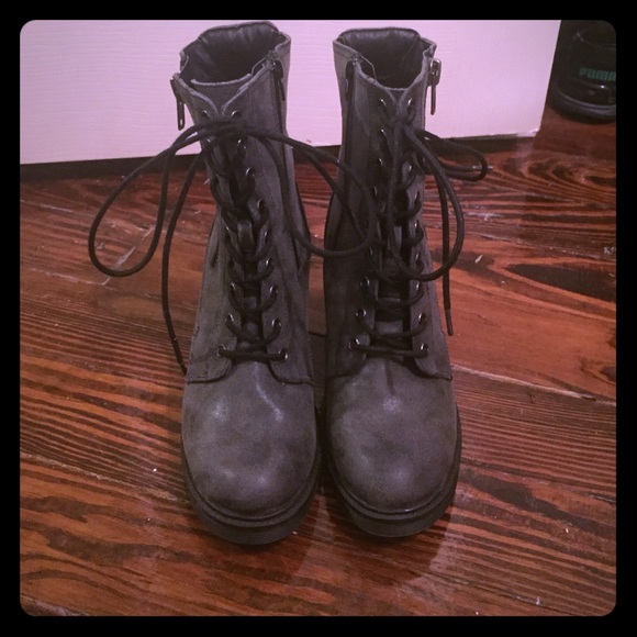 MIA Brand new never worn combat lace up boots heel