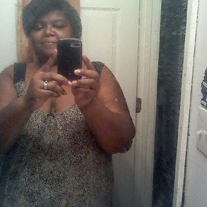 Meet your Posher, Letitia