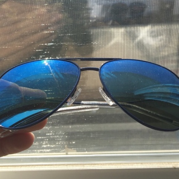 Saint Laurent aviators