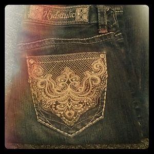 Beautiful gently used Hydraulic jeans