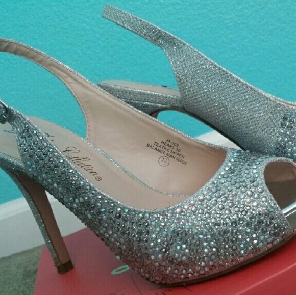 SILVER SEQUIN HEELS
