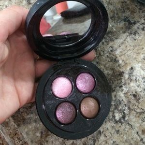 Mac eye shadow