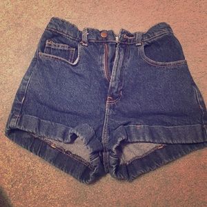 American apparel high waisted shorts !!!!