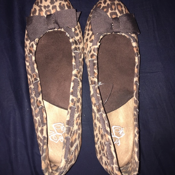 Cheetah print flats - Picture 1 of 2