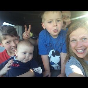 Meet your Posher, Ashley