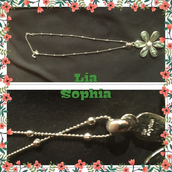 Beautiful flower necklace