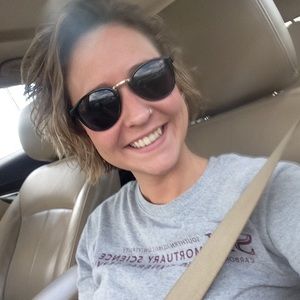 Meet your Posher, Shelbi