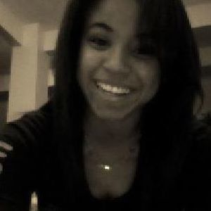 Meet your Posher, Adia