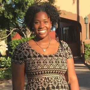 Meet your Posher, Carlyn