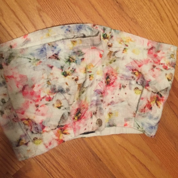 Zara floral shorts