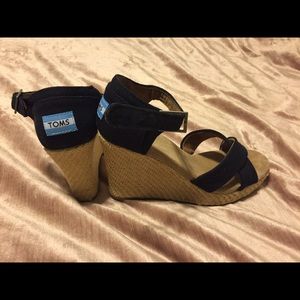 Toms Strappy Wedge - Black Canvas