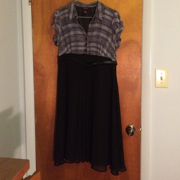 Robbie Bee lightweight dress