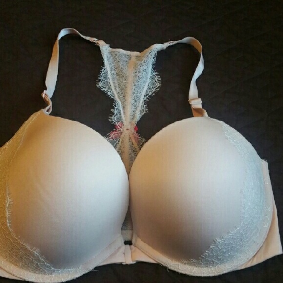 34 DD Victoria's Secret Bra