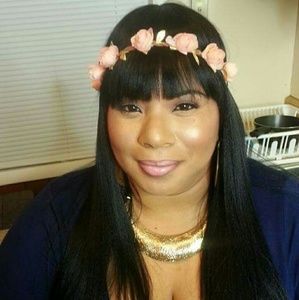 Meet your Posher, April