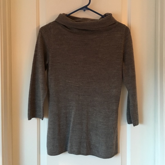Grey sweater top