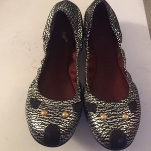 Marc by Marc Jacobs silver mouse flats size 7/37
