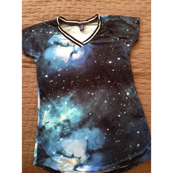 Rue 21 galaxy shirt