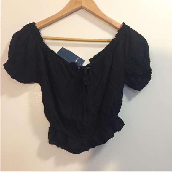 ❌SOLD❌NWT Black Ezra Top