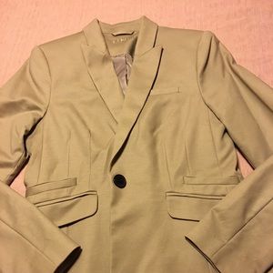 Beautiful lined MNG Tan blazer