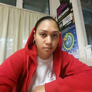 Meet your Posher, Noelle