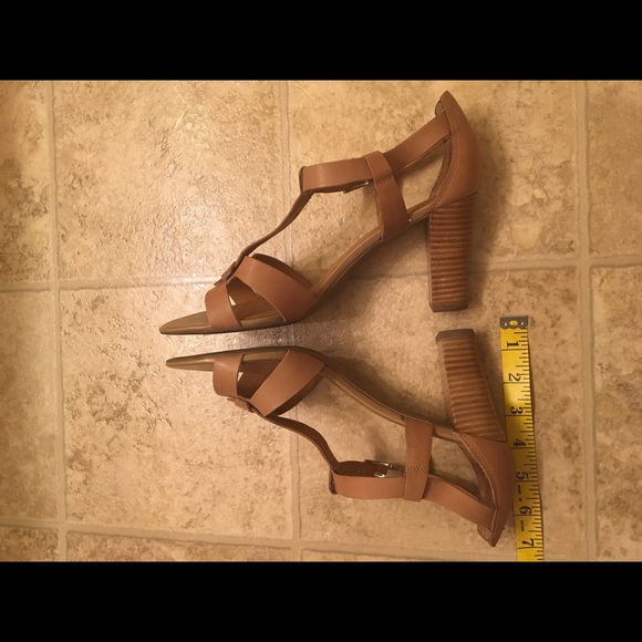 SOLD - Picture 3 of 4