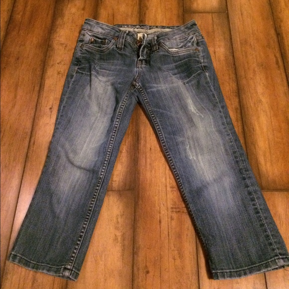 Refuge Capris size 0