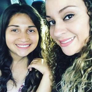 Meet your Posher, Desiree