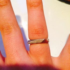 Edged Ring