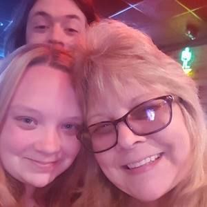 Meet your Posher, Carol