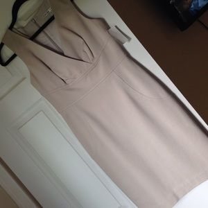 Elegant Trina Turk Sz 6 Beige Dress