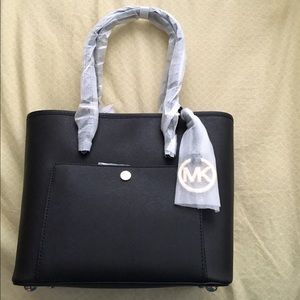 Michael Kors Saffiano Tote (Medium)