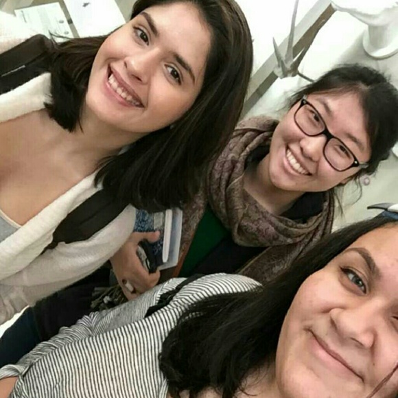 Meet your Posher, Daniela - Picture 1 of 1