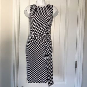 Michael Kors checked black and white.Fit your body