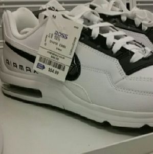 Meet your Posher, Collin